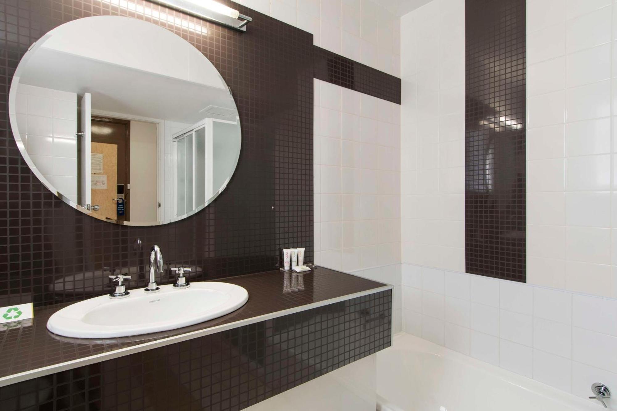 Metro Hotel Perth Ngoại thất bức ảnh